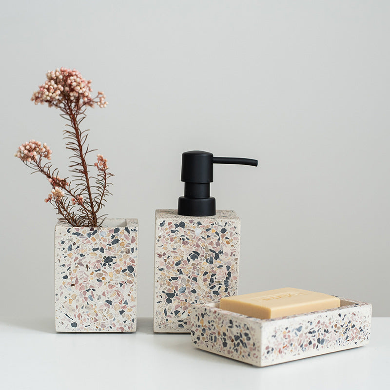 Décorer sa Salle de Bain avec des Accessoires en Terrazzo