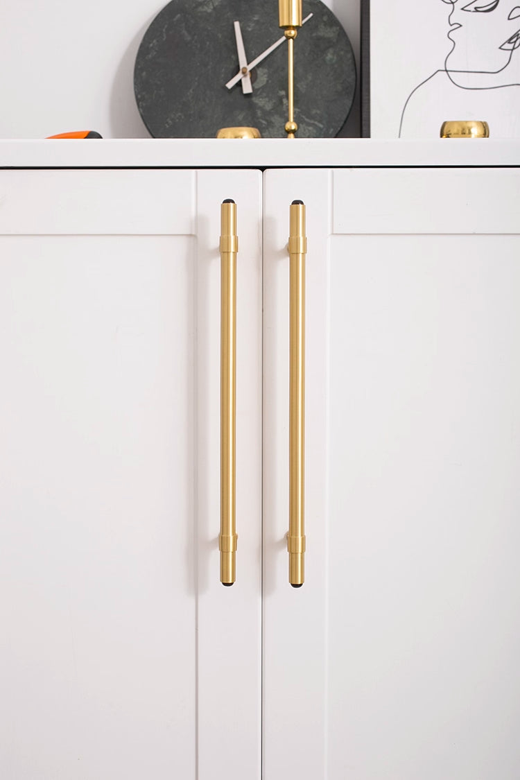 Poignées et boutons Cheverny VidaXL en bois clair, accessoires de mobilier élégants et durables pour décoration intérieure.
