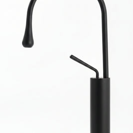 Robinet de salle de bain VidaXL Malbaie, en laiton chromé, avec poignée unique et sortie pour douche.