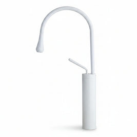 Robinet de salle de bain VidaXL Malbaie avec poignées modernes, en acier inoxydable brillant, pour lavabo ou baignoire.