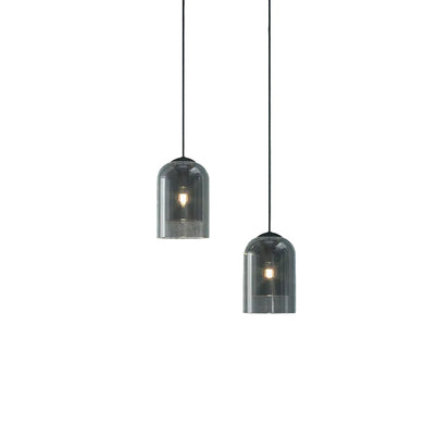 Lustre industriel Berlin de la marque HAUSSLYON avec un design moderne en métal noir et détails en bois naturel.