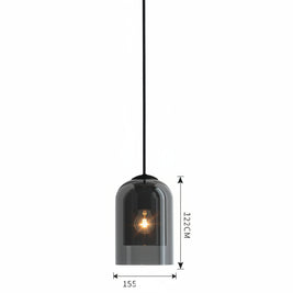 Lustre de style industriel Berlin de la marque HAUSSLYON, avec structure en métal et design moderne, suspendu dans un intérieur contemporain