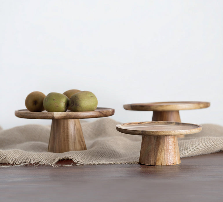 Plateau à gâteau en bois VidaXL, élégant et robuste, idéal pour présentation de desserts et pâtisseries.