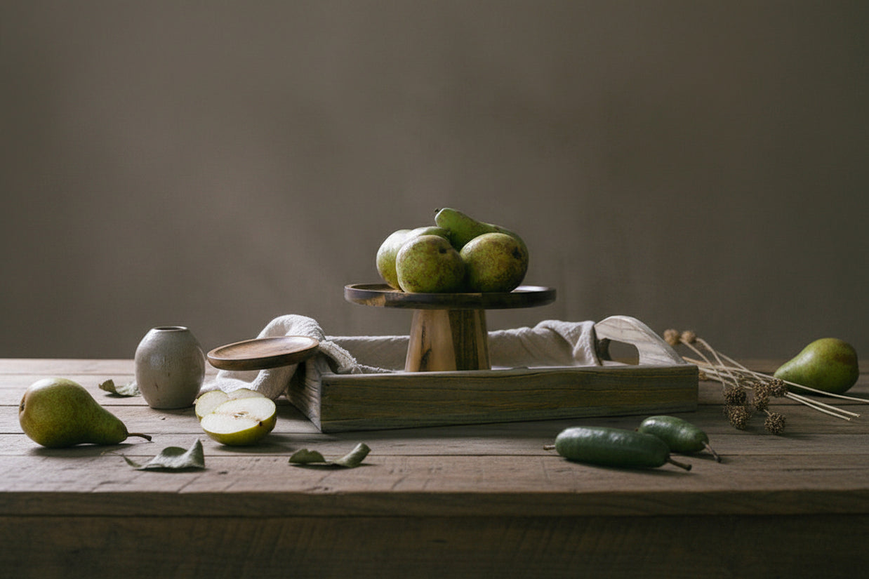 Plateau à gâteau en bois VidaXL, élégant et robuste, parfait pour présenter desserts ou pâtisseries sur une table.
