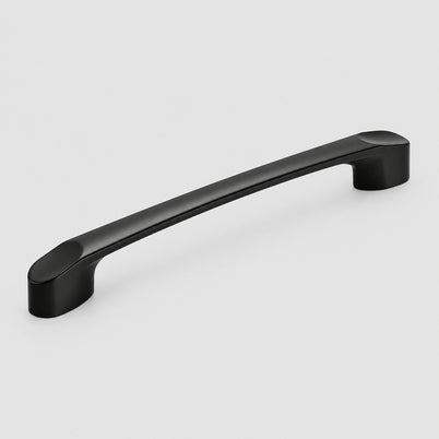 Poignée de porte de placard noire pour cuisine américaine, marque VidaXL, visible sur la porte de placard dans la cuisine.