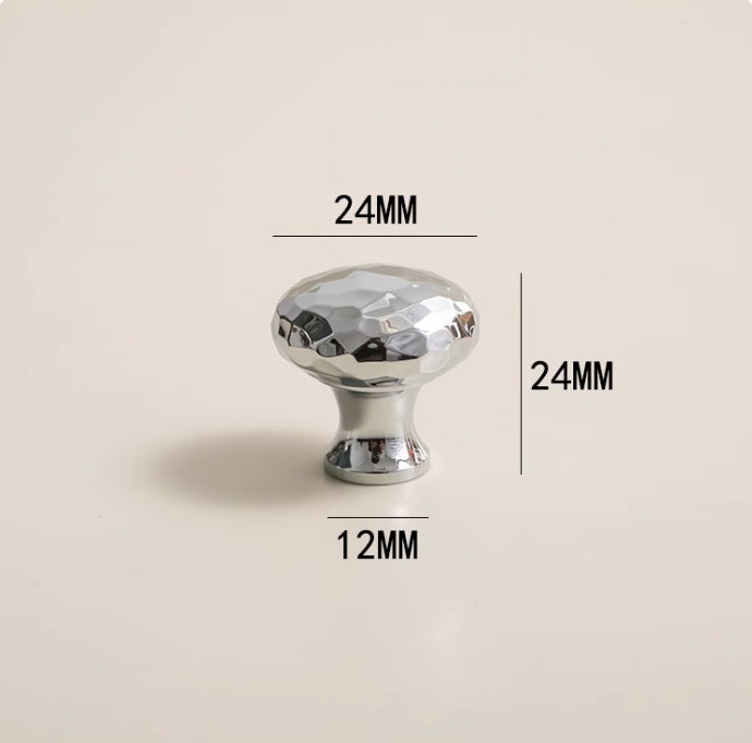 Minimalist Hand-hammered Silver Cabinet Door Handle - HAUSSLYON