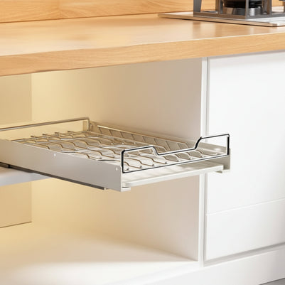 Rangement pour vaisselle coulissant Windsor de VidaXL avec étagères en bois et cadre en métal, pour cuisine organisée.