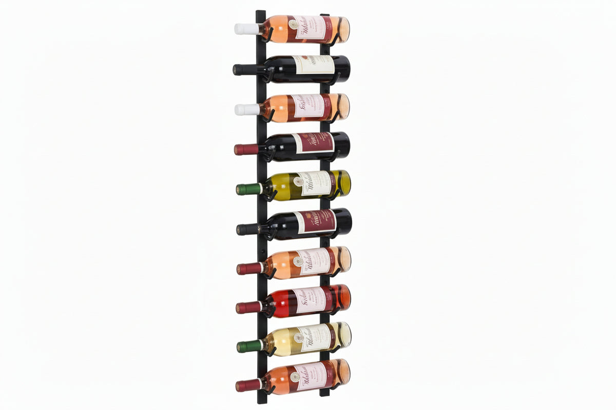 Étagère à bouteilles Bordeaux de la marque Hausslyon dans une cuisine, en bois avec plusieurs rangements pour bouteilles.
