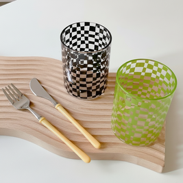 Verre à whisky Chester de VidaXL, verre transparent avec design élégant, parfait pour servir des boissons.