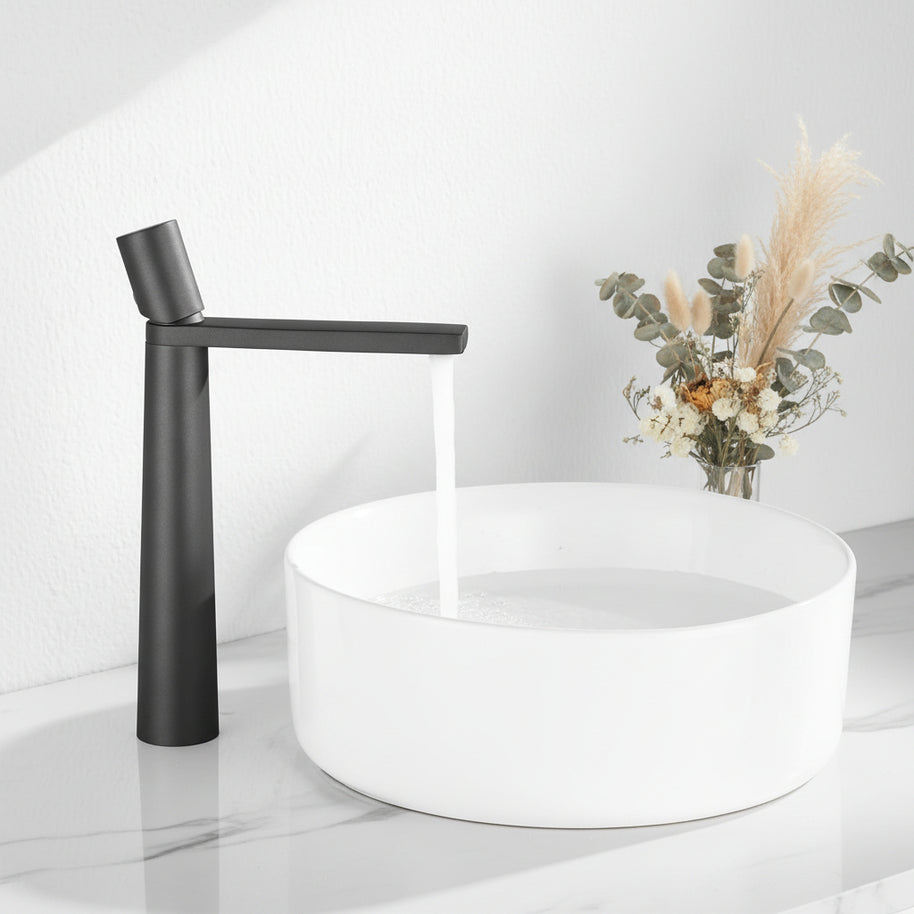 Robinet de salle de bain Hauslyon Kassel avec poignée en chrome, design moderne et finition brillante pour accessoires de salle de bain.