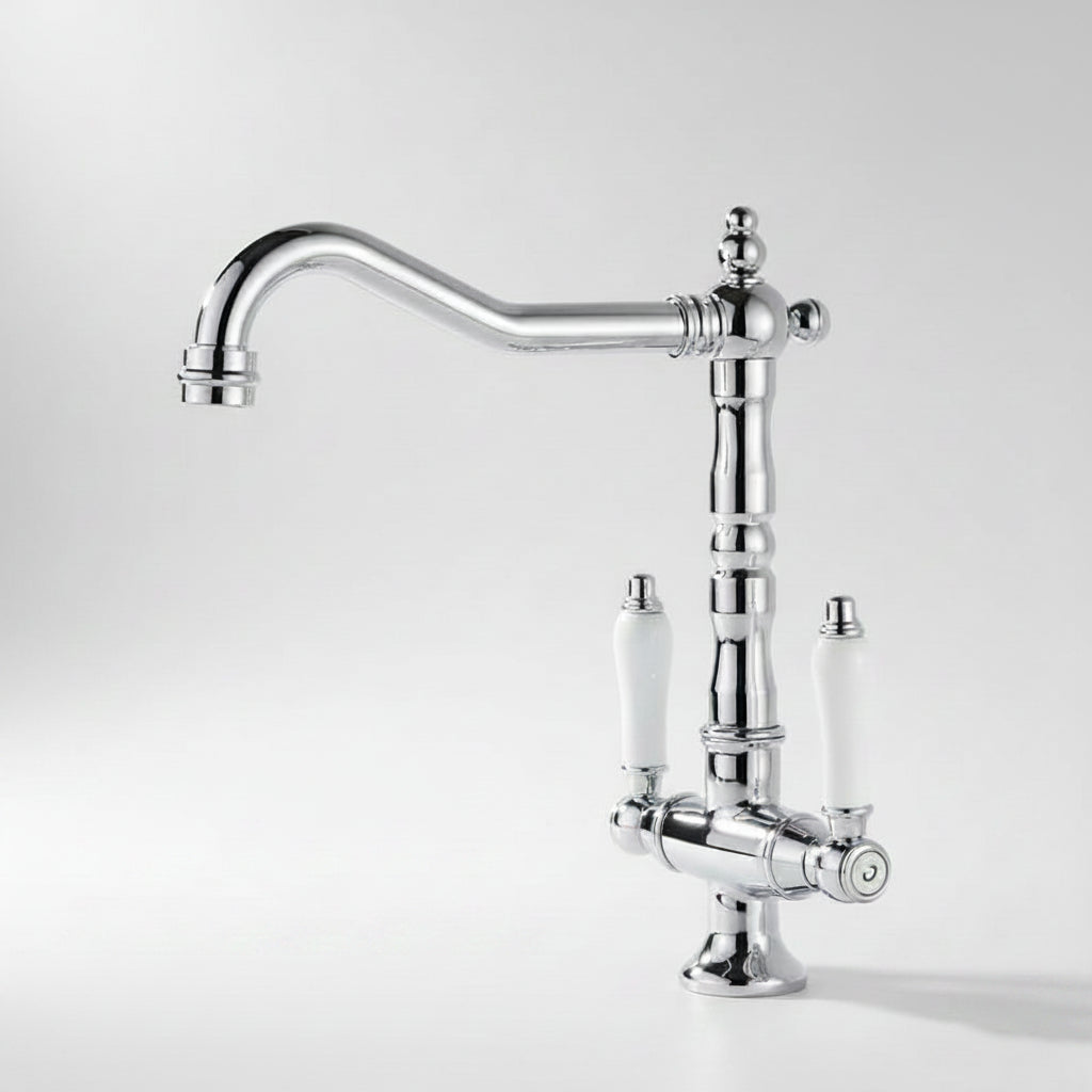 Robinet de cuisine Hauslyon Montmorency II en acier inoxydable avec pomme de douche extractible, vue de face.
