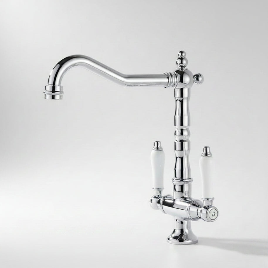 Robinet de cuisine Hauslyon Montmorency II en acier inoxydable avec pomme de douche extractible, vue de face.