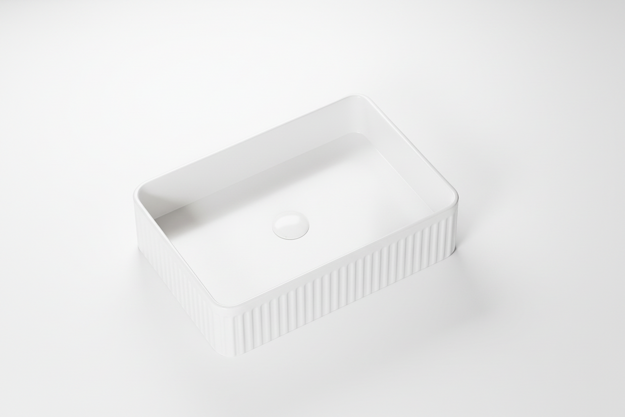 Lavabo salle de bain Turin blanc de VidaXL, vue du dessus montrant le lavabo moderne en céramique blanc avec évacuation intégrée.