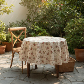 Nappe de table vintage à fleurs Giverny de la marque Renfan, motif floral coloré pour décoration intérieure élégante.