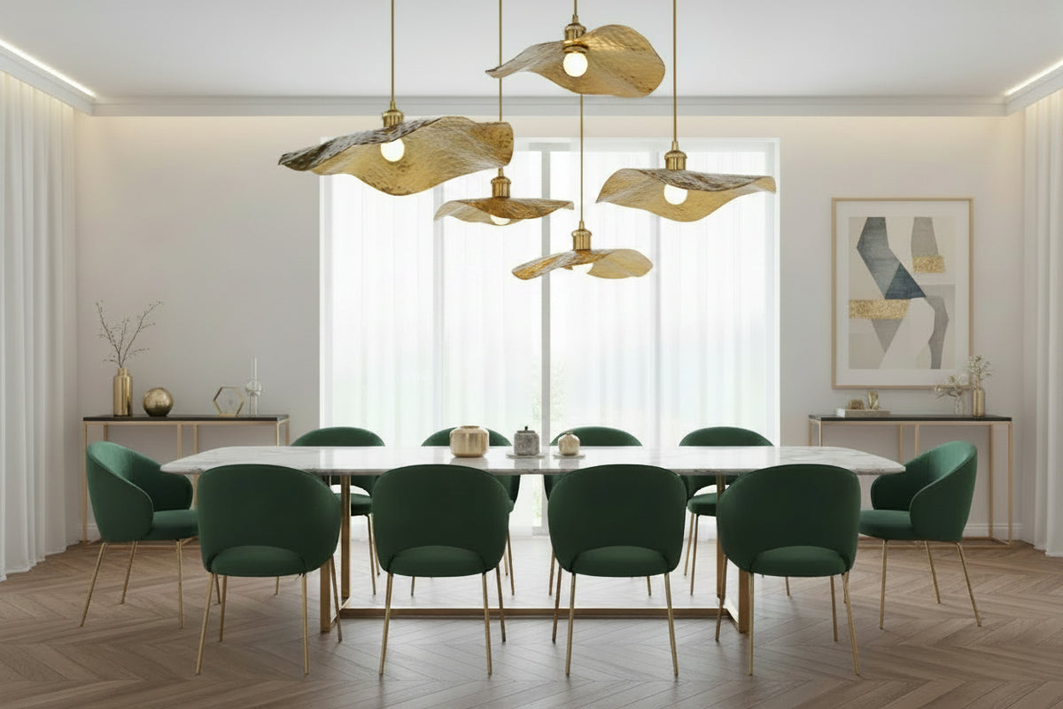 Lustre Morel de la marque Hausslyon, design élégant avec finition brillante, suspendu pour éclairage intérieur moderne.