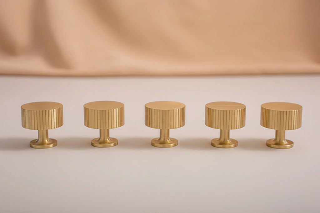 POIGNEES ET BOUTONS - TURIN II - HAUSSLYON