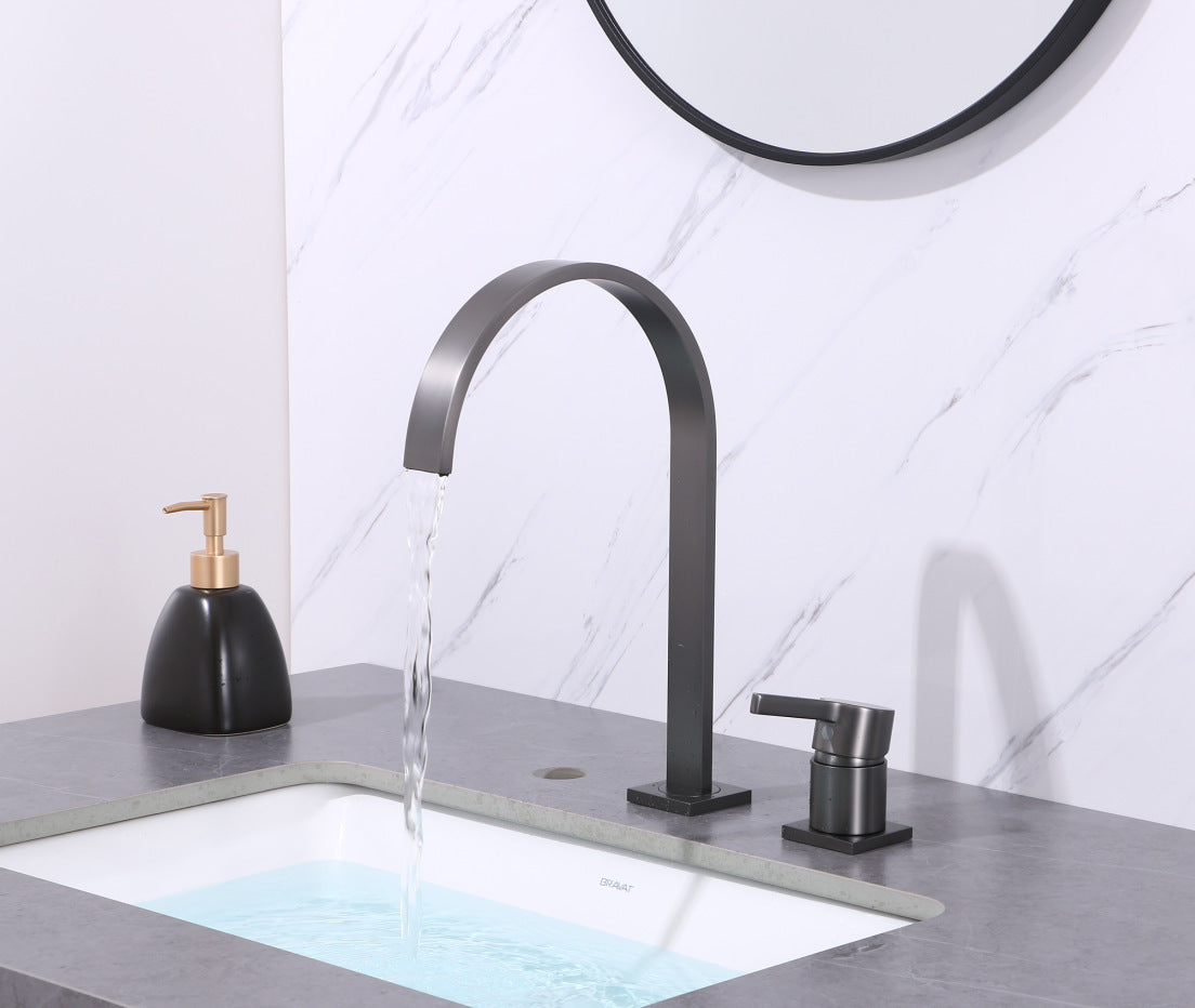 Black  Faucet - HAUSSLYON