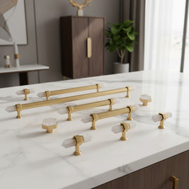 Poignées et boutons Janina de VidaXL, accessoires en métal pour mobilier, visibles en image sur fond neutre.