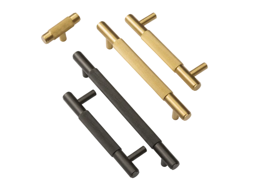 Poignées et boutons Harlem VidaXL, en métal noir, finition élégante, pour meubles modernes et décor intérieur sophistiqué.
