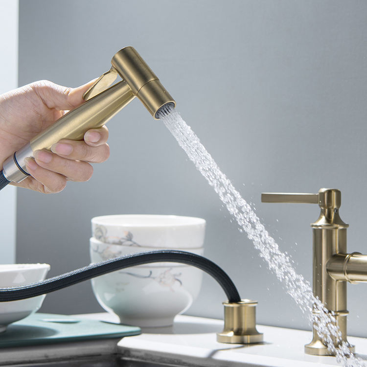 European Style Full Brass Golden Basin Faucet - HAUSSLYON