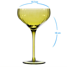 Verre à vin VidaXL Fleury, transparent, avec une coupe élégante pour servir le vin, sur un fond neutre.