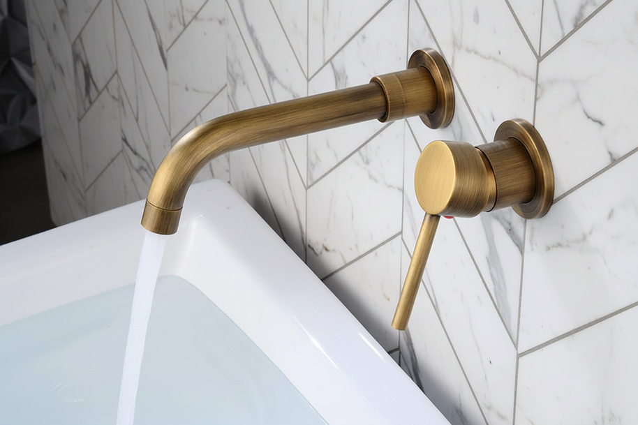 Robinet de salle de bain VidaXL Markham, design moderne, finition en chrome, avec poignée unique pour contrôle de l'eau.
