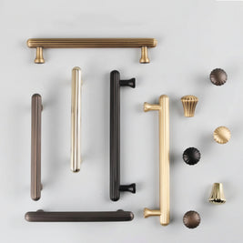 Poignées et boutons VidaXL, accessoires en métal pour meubles, visibles en image.