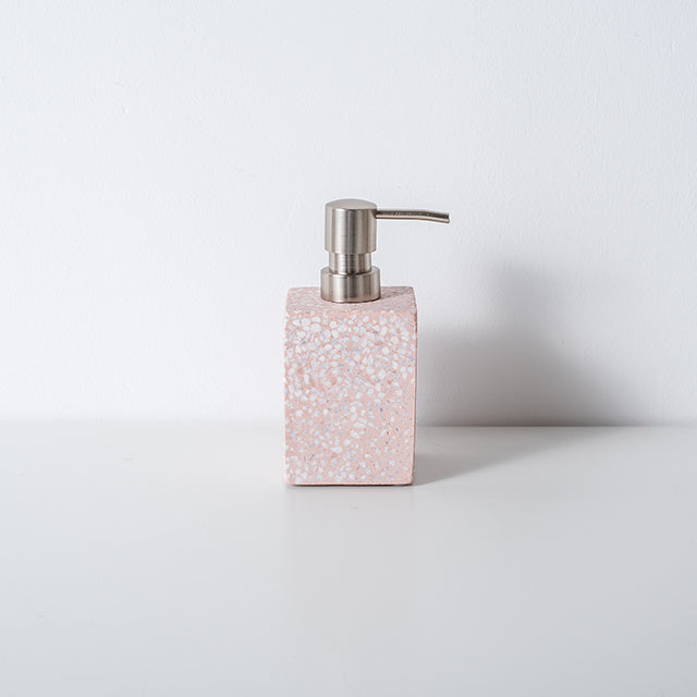 Accessoires de salle de bain VidaXL Verone en rose, carrés, comprenant porte-savon et porte-brosse à dents, design élégant.