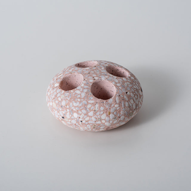 Accessoires de salle de bain VidaXL Verone en rose, comprenant un porte-savon carré et autres éléments de décoration.