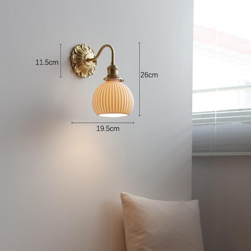 Applique murale Victoria VidaXL avec design élégant en métal, idéale pour décoration intérieure moderne.