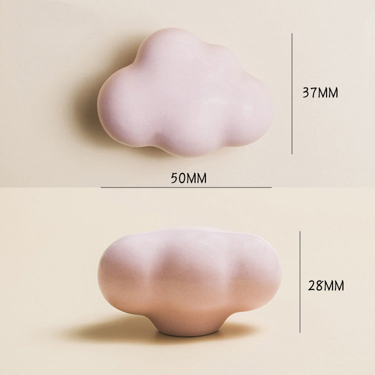 Boutons Cloudy VidaXL blancs crème pour meubles, design rond et épuré, en plastique durable, vue rapprochée.
