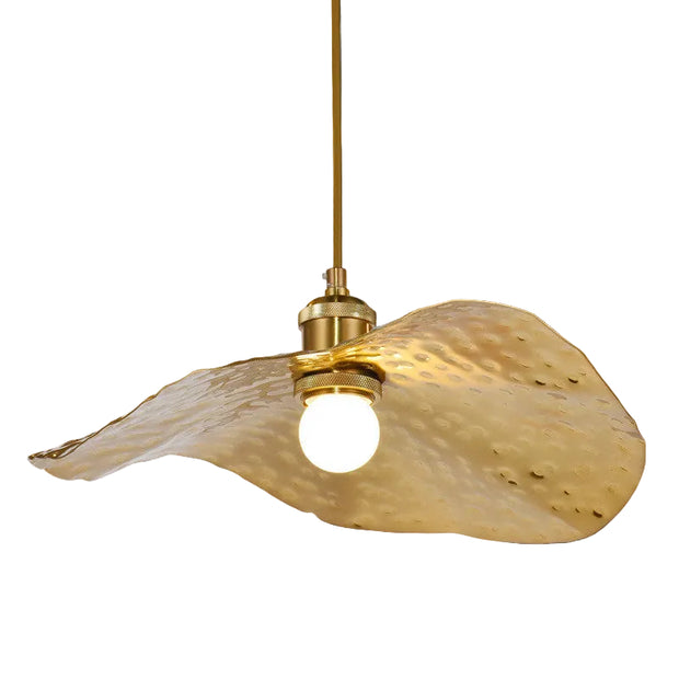 Lustre Morel HAUSSLYON avec finition élégante, suspendu et décoratif pour intérieur moderne, visible dans l'image.