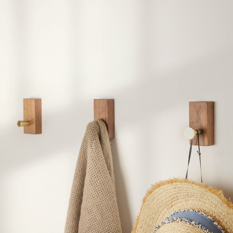 Crochet conique en laiton doré et bois, modèle NICE de VidaXL, pour décoration ou artisanat.