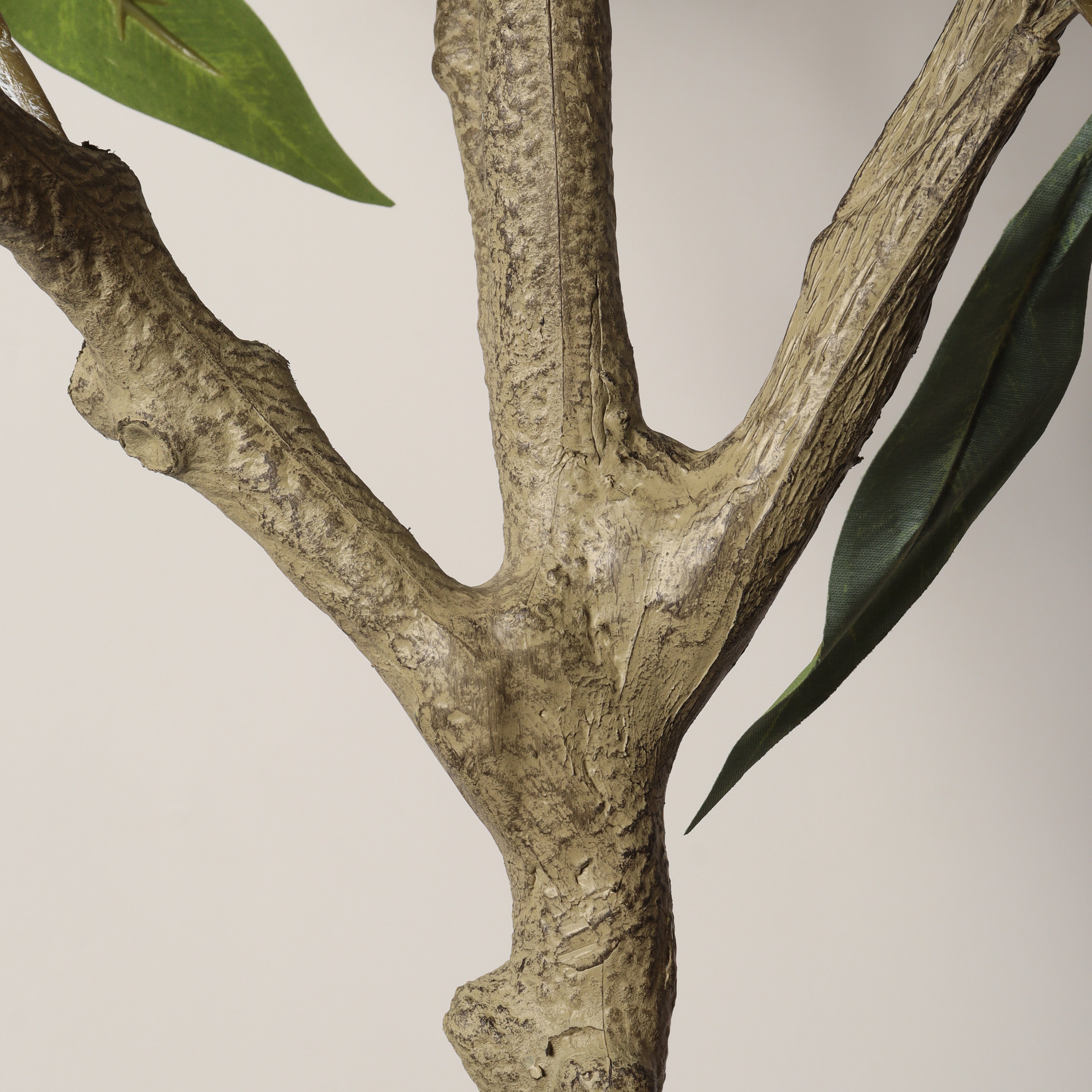 EUCALYPTUS ARTIFICIEL 1,5M AVEC POT - CRÈTE
