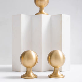 Poignées et boutons VidaXL Yankari, détail en bois naturel avec finition lisse, pour meubles et décor intérieur.