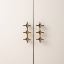 POIGNÉES ET BOUTONS - ORME - HAUSSLYON