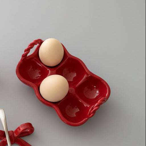Assiette à œufs en céramique HAUSSLYON Arles, design blanc et élégante, idéale pour servir les œufs au petit déjeuner.