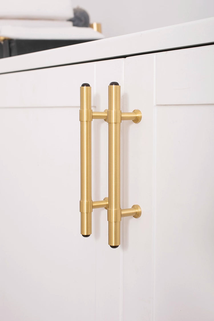 Poignées et boutons Cheverny VidaXL en métal, finition élégante pour meubles et armoires, design classique et robuste.