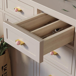 Poignées VidaXL Yanina, design moderne en métal avec finition élégante, montées sur une surface en bois clair.