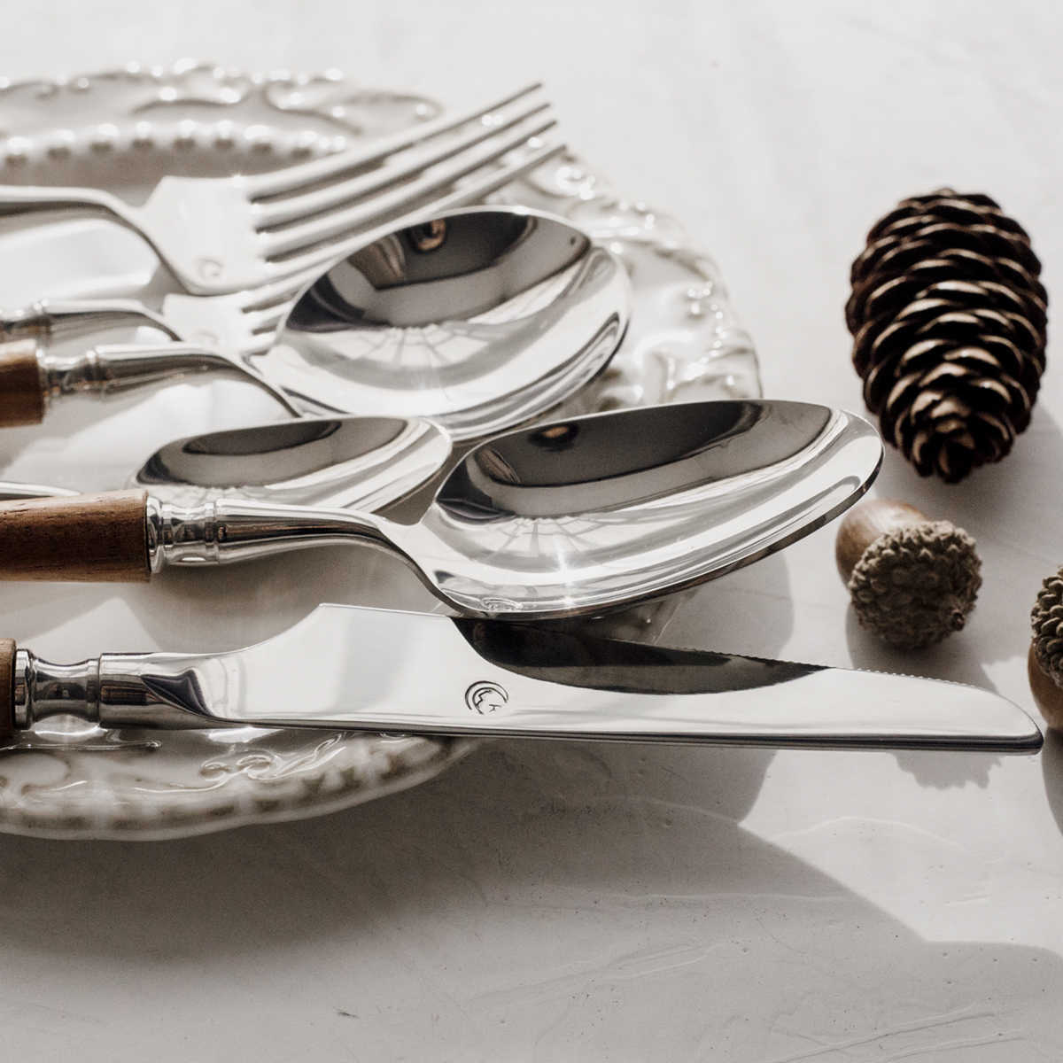 COUVERTS - MONTELIEU - HAUSSLYON