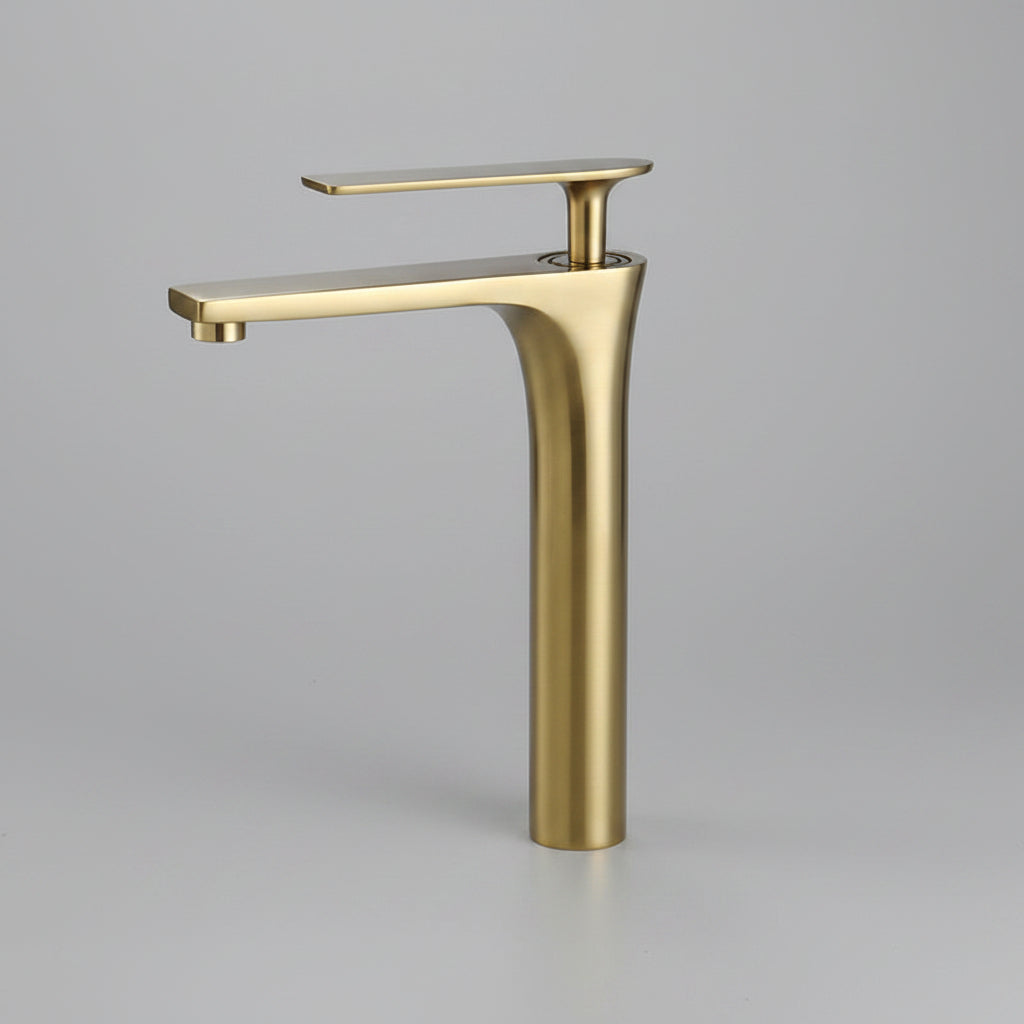 Robinet de salle de bain Hauslyon Cheverny en finition chromée, montrant le mitigeur avec poignée et sortie d'eau.