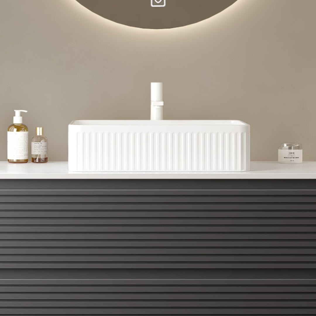 Lavabo salle de bain Turin blanc de VidaXL, évier en céramique avec lavabo intégré, design moderne et épuré.
