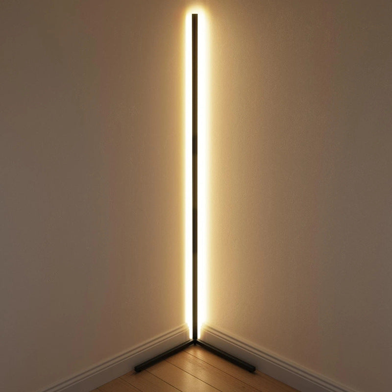 Lampadaire Berlin VidaXL blanc avec éclairage chaud, design moderne et élégant pour intérieur.