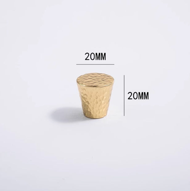 Poignées et boutons Morel VidaXL, bouton petit en métal avec finition élégante pour meubles ou décoration intérieure.